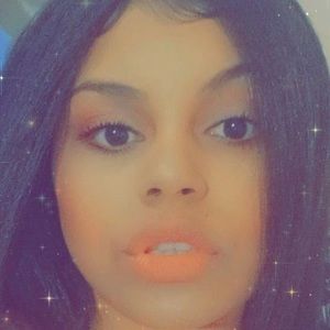 Meet your Posher, Lala